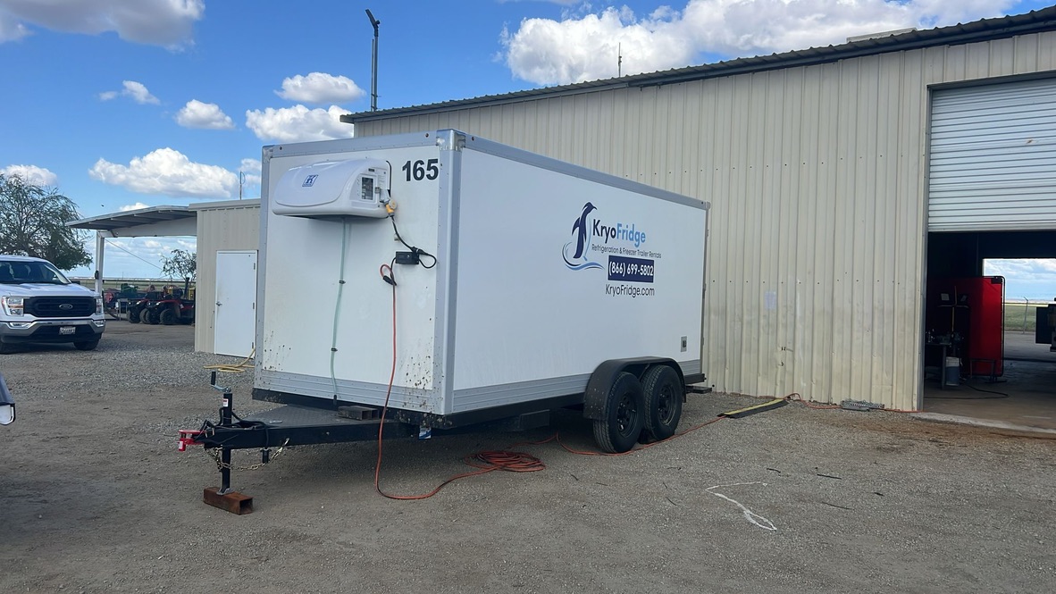 Freezer trailer rental on a delivery