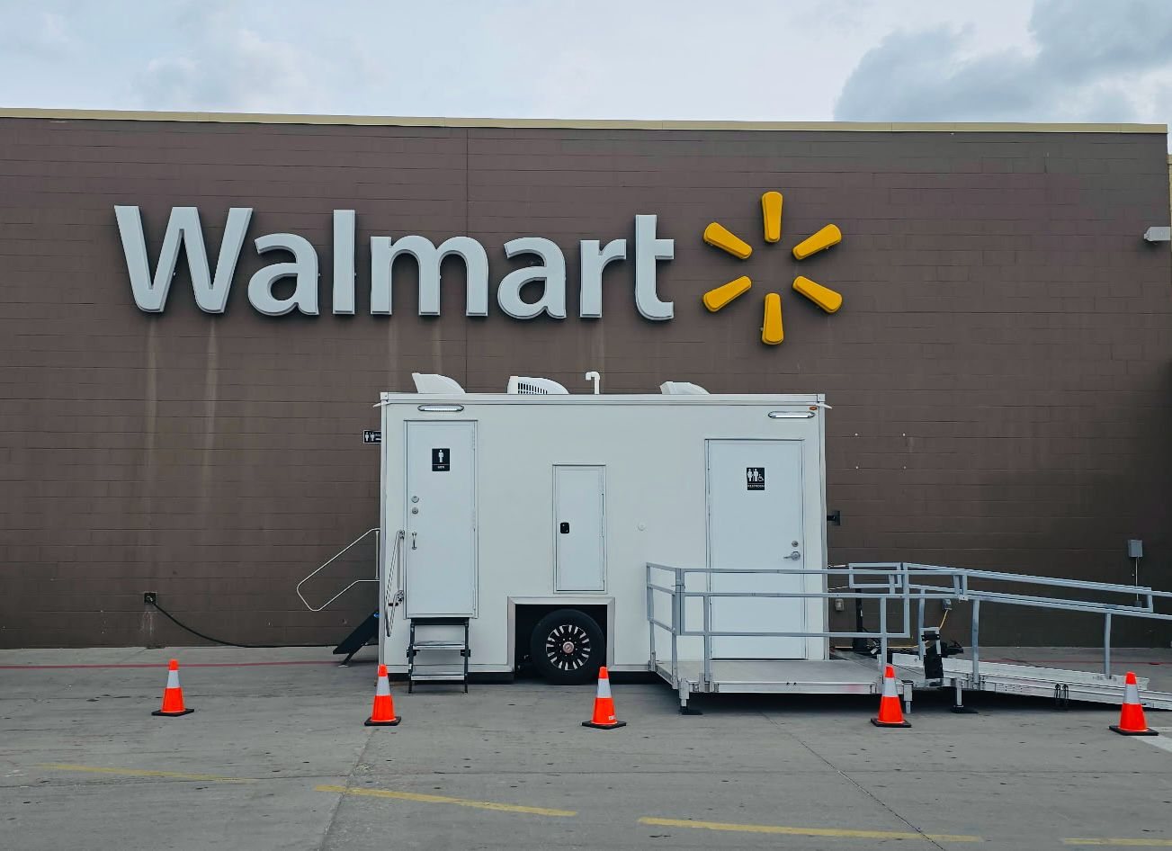 KryoFridge freezer trailer parked at a Walmart store supplying backup refrigeration during a cold-storage gap