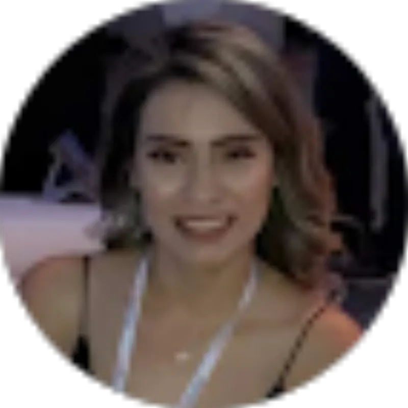 Reina M., verified reviewer