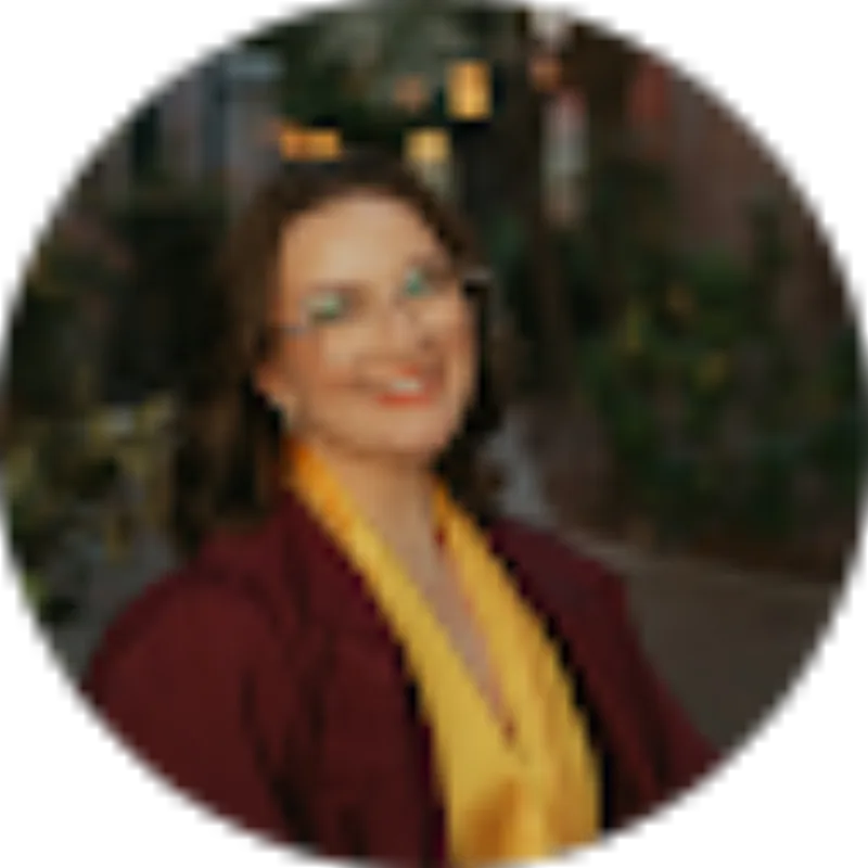 Sarah F., verified reviewer