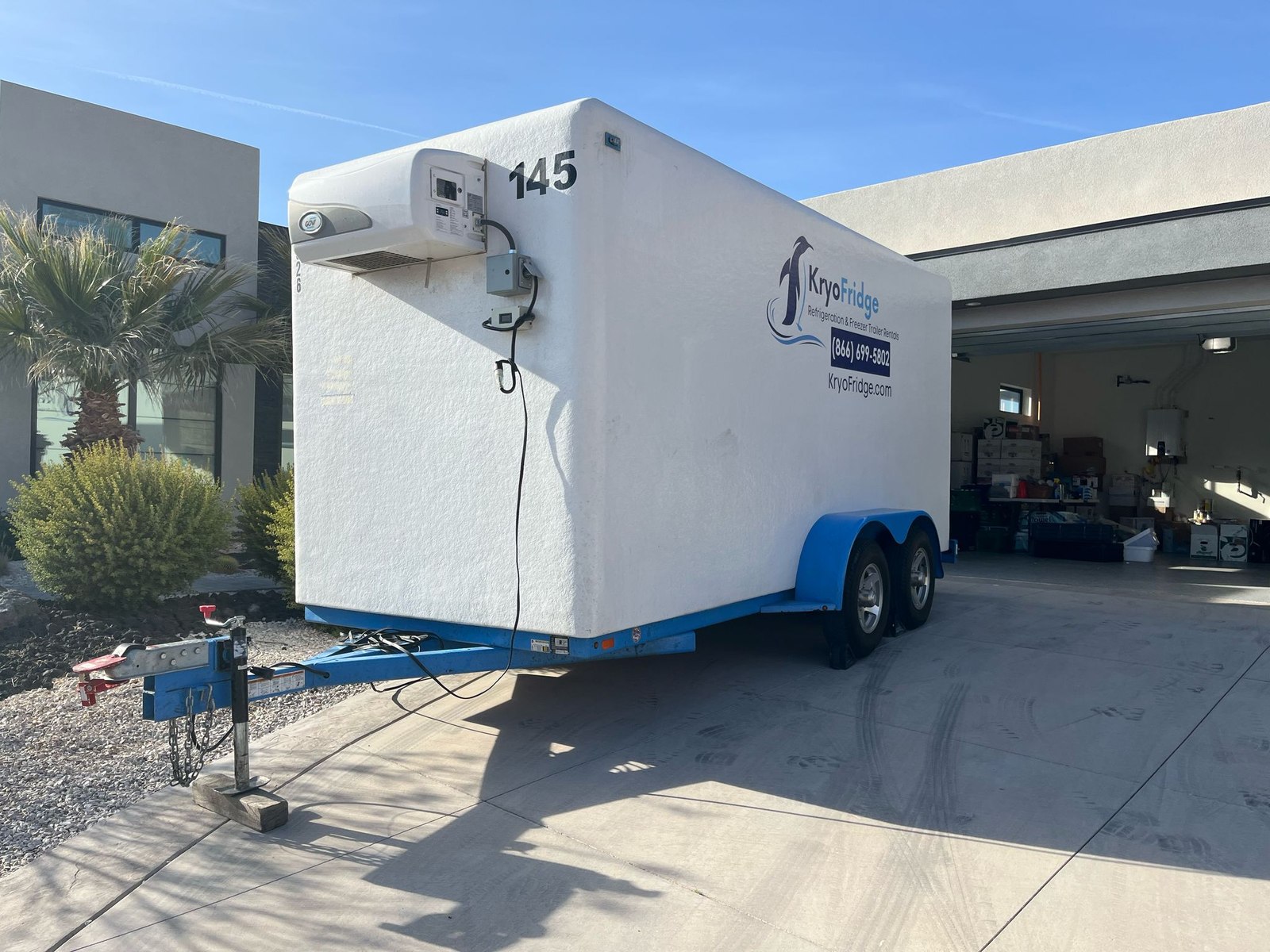Grocery holiday overflow cold-storage work handled by a KryoFridge cold storage trailer in West Covina